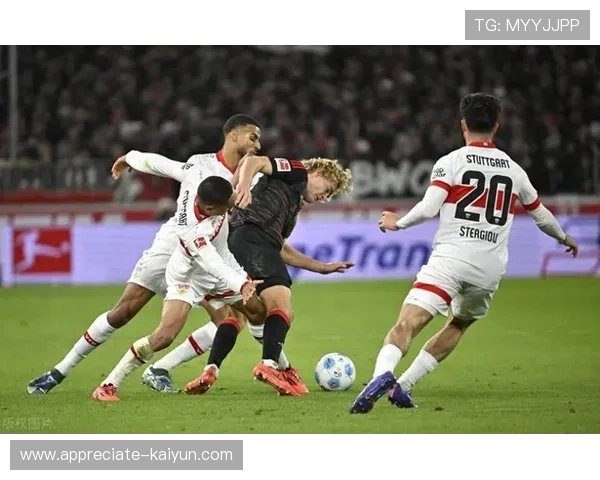 德甲劲旅斯图加特俱乐部的荣耀历程与未来展望解析及战术革新探析