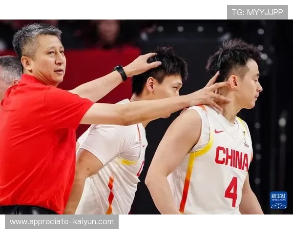 中国篮球队备战世界杯 新任主教练携新阵容亮相全力冲击东京奥运资格 中国篮球队备战世界杯 新任主教练携新阵容亮相全力冲击东京奥运资格