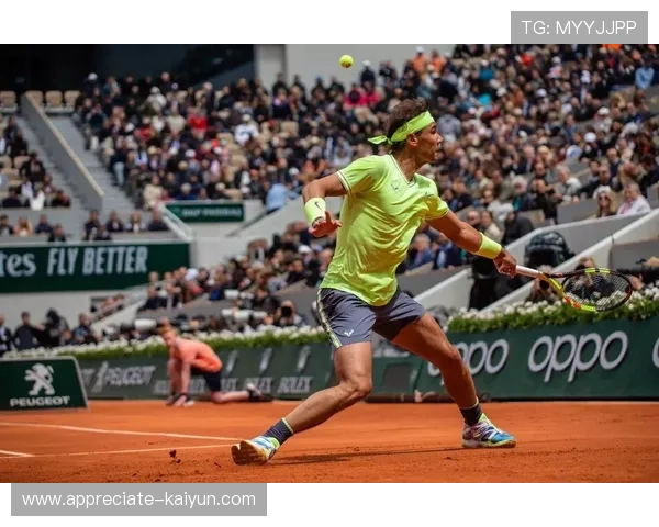 中国网球新星张宇轩挑战费德勒、纳达尔大满贯冠军之路引关注