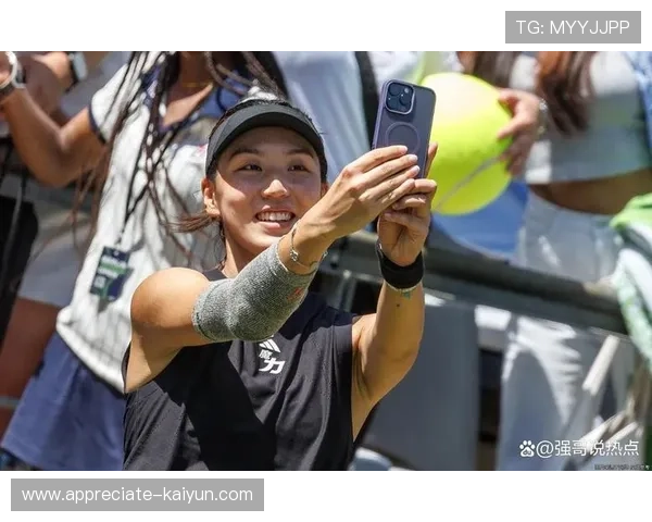 网球赛场风云再起 新星崭露头角 经典对决点燃球迷激情